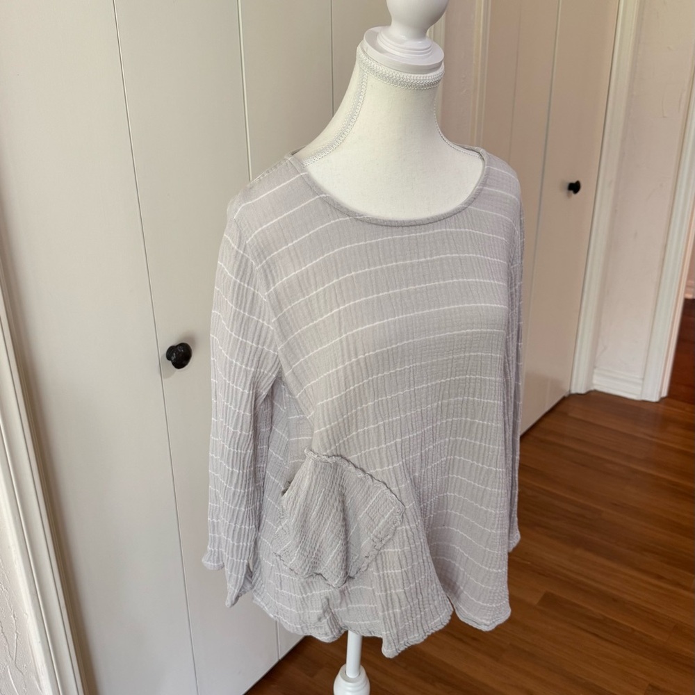 Habitat Clothes to Live in Light Gray Striped Long-Sleeve Women’s Top - Picture 2 of 16